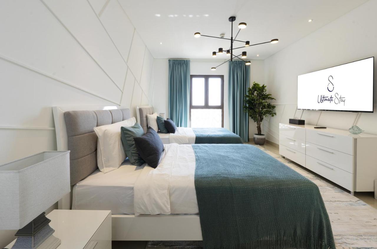 Ultimate / 4 Beds / Private / The Palm / Beachfront / Upgraded / Full Palm, Marina Skyline, Ain View Apartment *