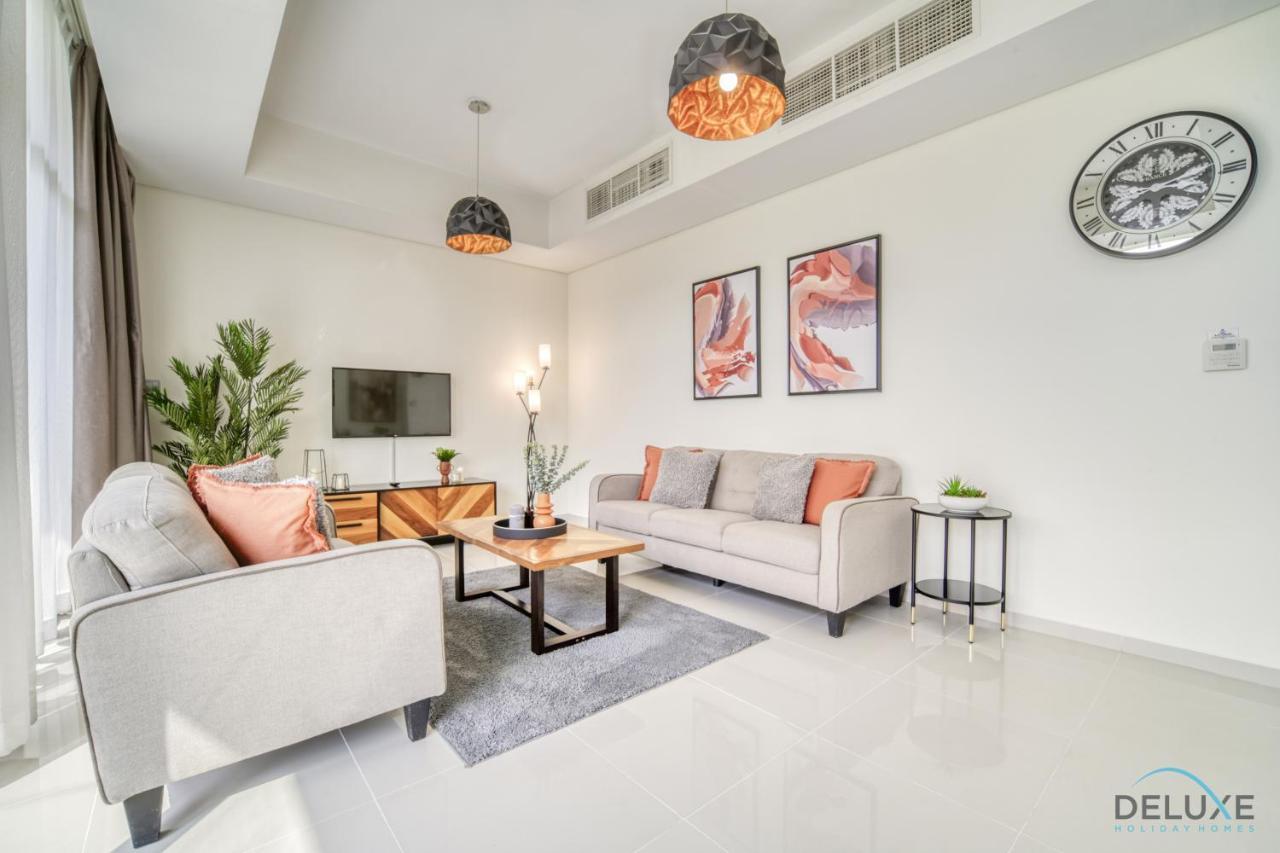 Flawless 3br Townhouse With Assistant's At Damac Hills 2 By Deluxe Homes Appartement