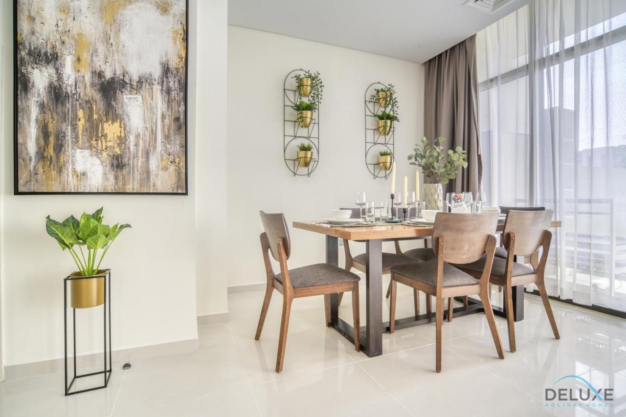 Flawless 3br Townhouse With Assistant's At Damac Hills 2 By Deluxe Homes Appartement *