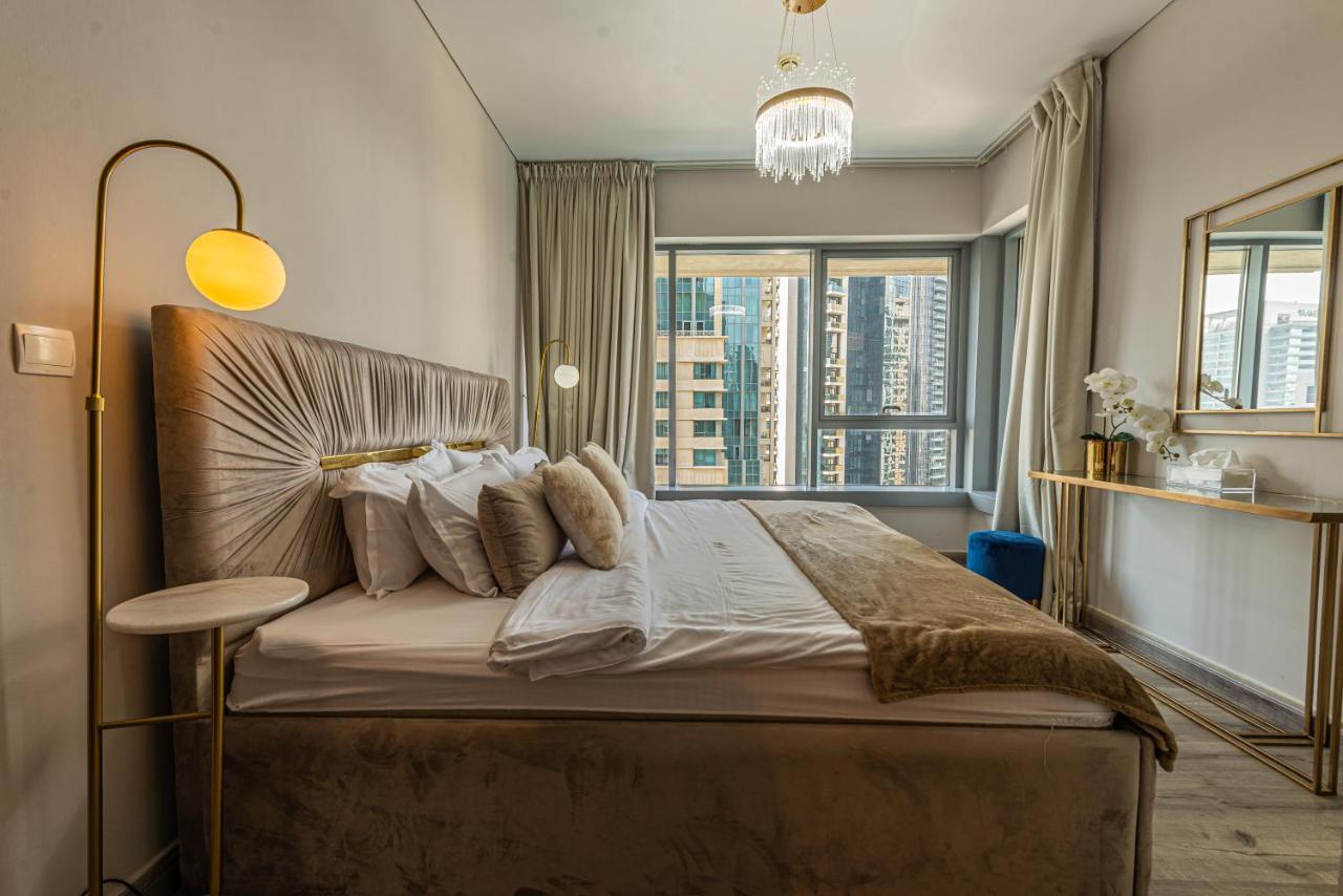First Class 2br With Full Burj Khalifa And Fountain View Apartment