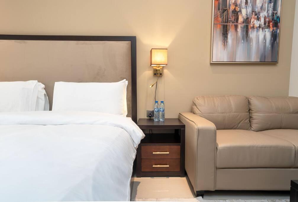 Appartement Jacuzzi, Pool And Gym - 5min From Burj Khalifa *