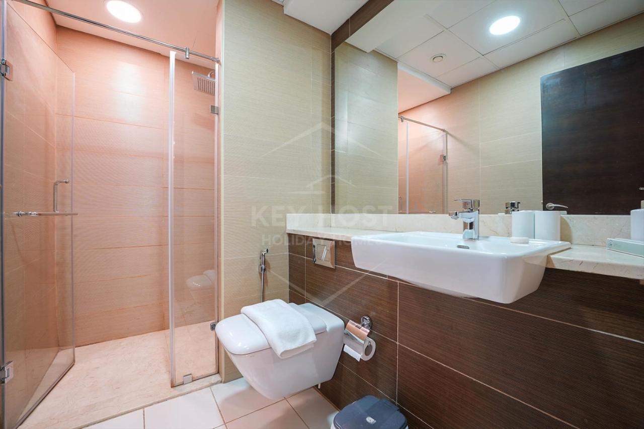 Keyhost - Spacious Studio At Sparkle Tower Marina - K1280 Apartamento Dubái