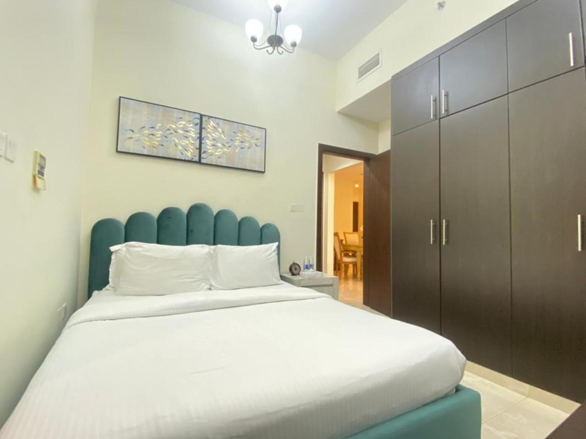 Durrani Homes - 1br Luxurious Apartemen *