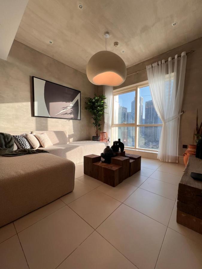 Lovely Eye & Sea View, 3 Mints To Appartement Dubai