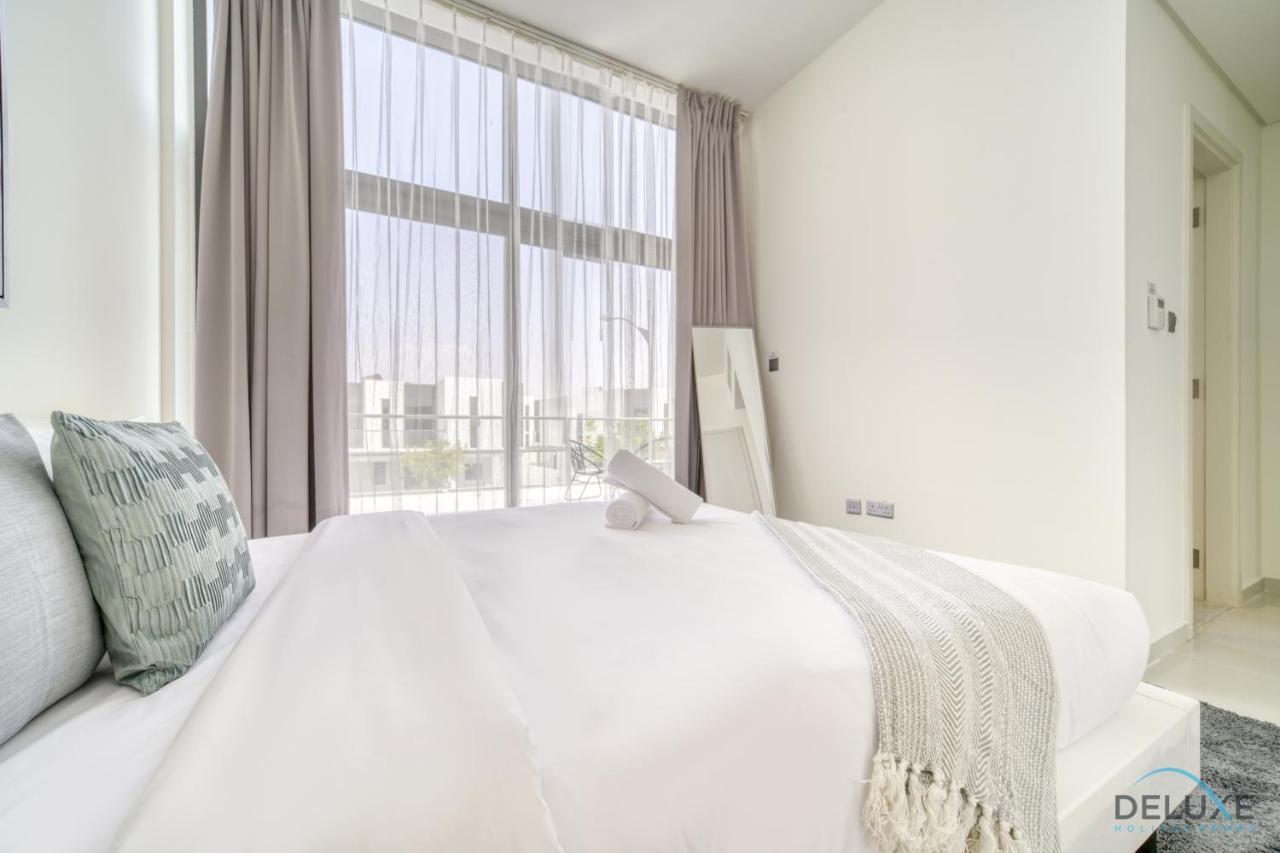 Flawless 3br Townhouse With Assistant's At Damac Hills 2 By Deluxe Homes Appartement Dubaï