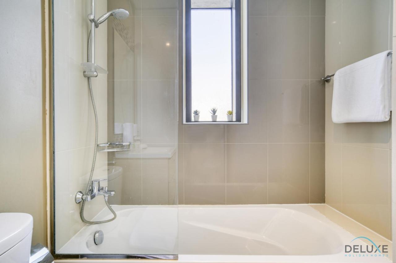 Flawless 3br Townhouse With Assistant's At Damac Hills 2 By Deluxe Homes * Dubaï