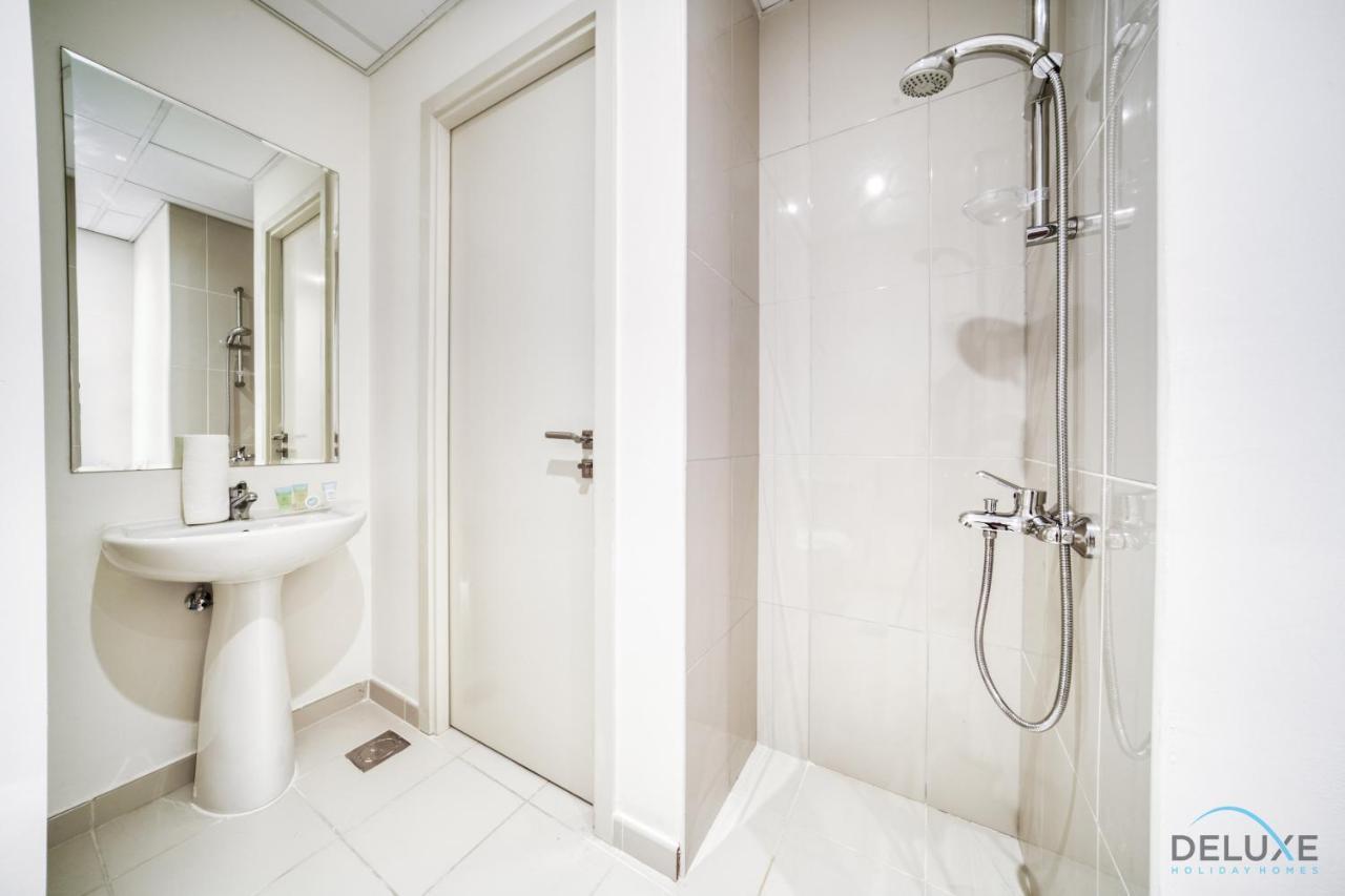 Flawless 3br Townhouse With Assistant's At Damac Hills 2 By Deluxe Homes Dubaï