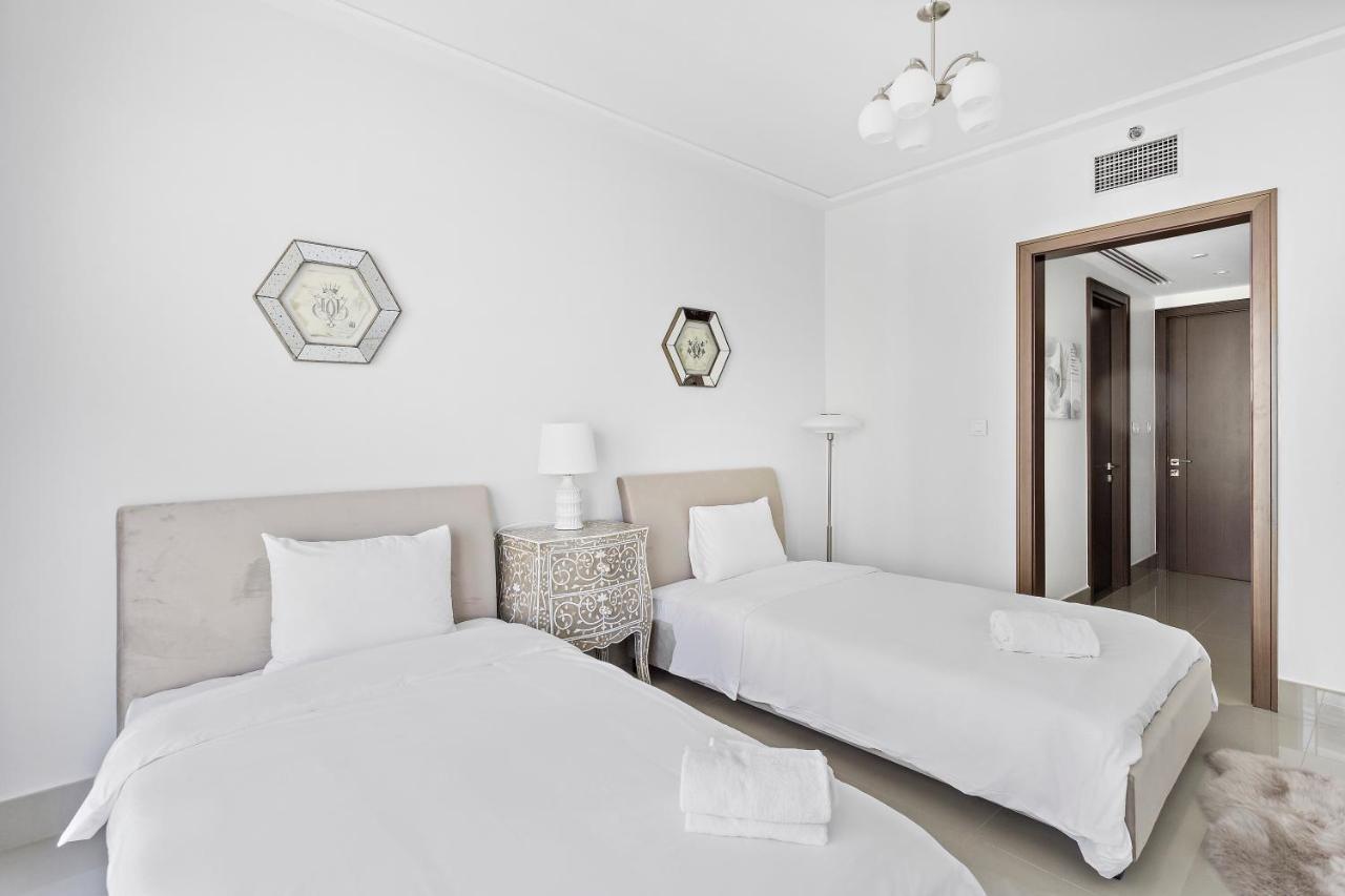 Welhome - Luxury Facing Burj Khalifa With Terrace Apartament