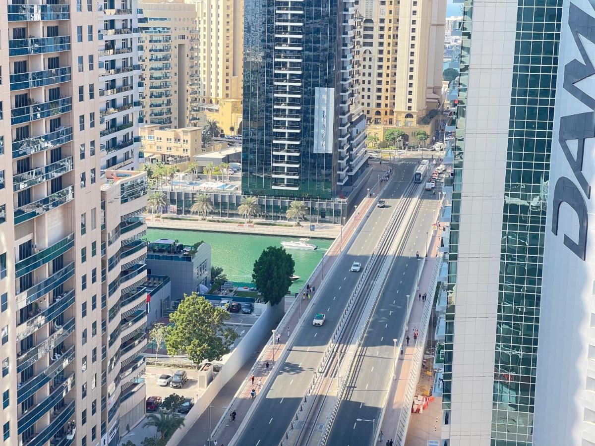 Luxury With Marina View Close To Jbr And Metro With Shared Kitchen Hospedagem domiciliar