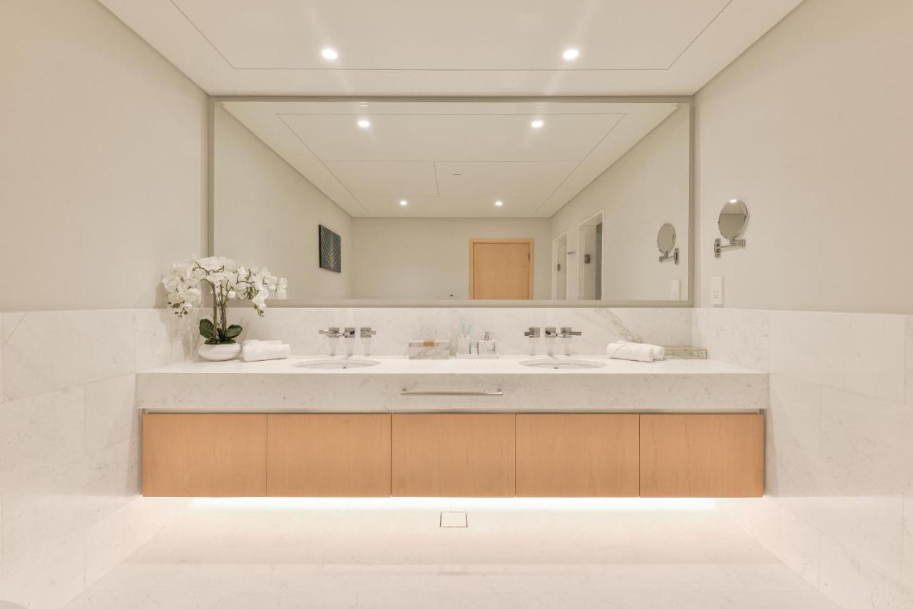 Ultra Luxury Palm Tower With Shared Facilities 5* Dubái