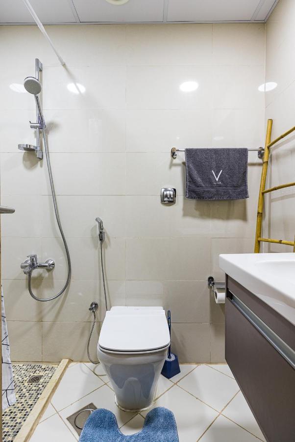V Edition - Tranquil Retreat With Terrace And Epic Marina View *
