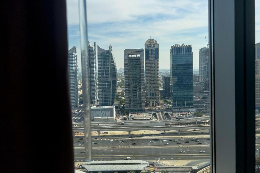 Address Marina - Luton Dubaï