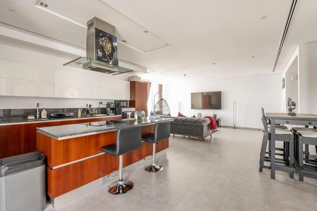 Guest Ready - Luxury One Bedroom Difc Burj Khalifa View Appartement Dubai