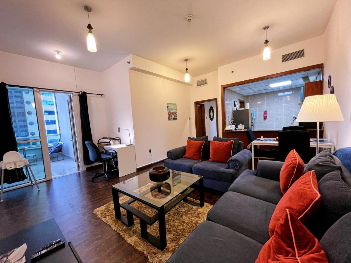 Sea View 1br - Marina Pinnacle Dubai