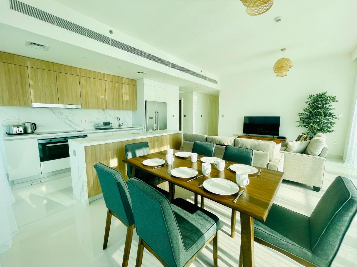Apartamento Dar Vacation - Magnificent Palm And Marina View Brown 3bdr Dubái