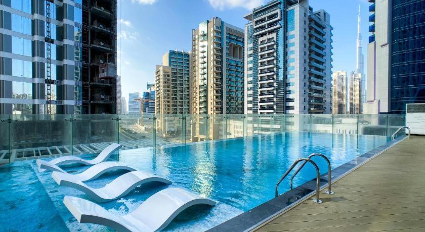 Appartement Cosy Studio With Luxurious Pool In Business Bay- Bayz Tower Dubaï