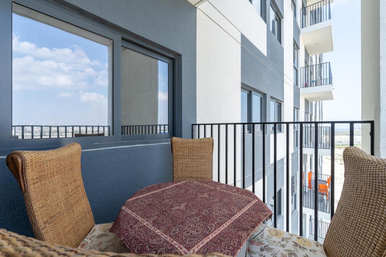 Trinity Homes - Luxury 2br With Modern Amenities, Near To Energy Metro Station Dubaï