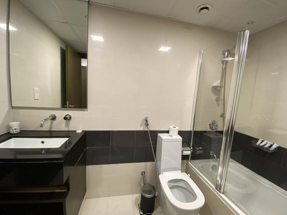 Lägenhet Lux Lofts Tower Downtown Boulevard & Sea Views Dubai