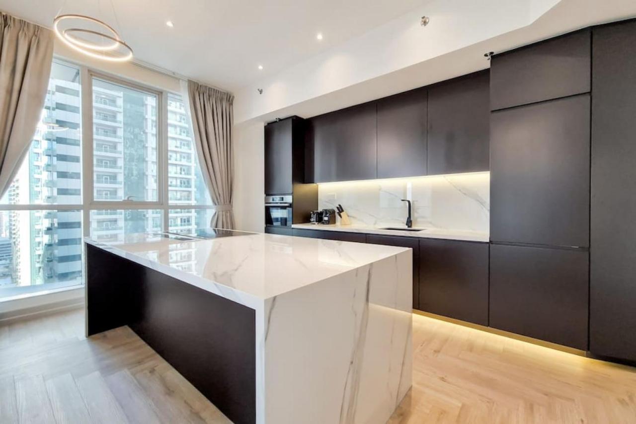 Torch Tower, 2 Bedroom - Glamorous Two Bedroom * Dubai