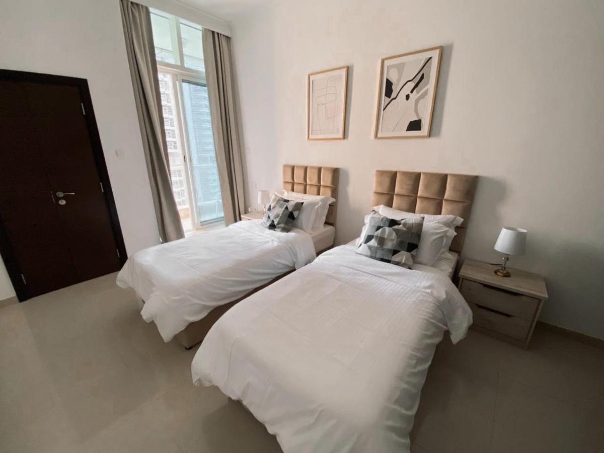 Stylish 2 Bdr In Marina & Beach Access Available Appartement