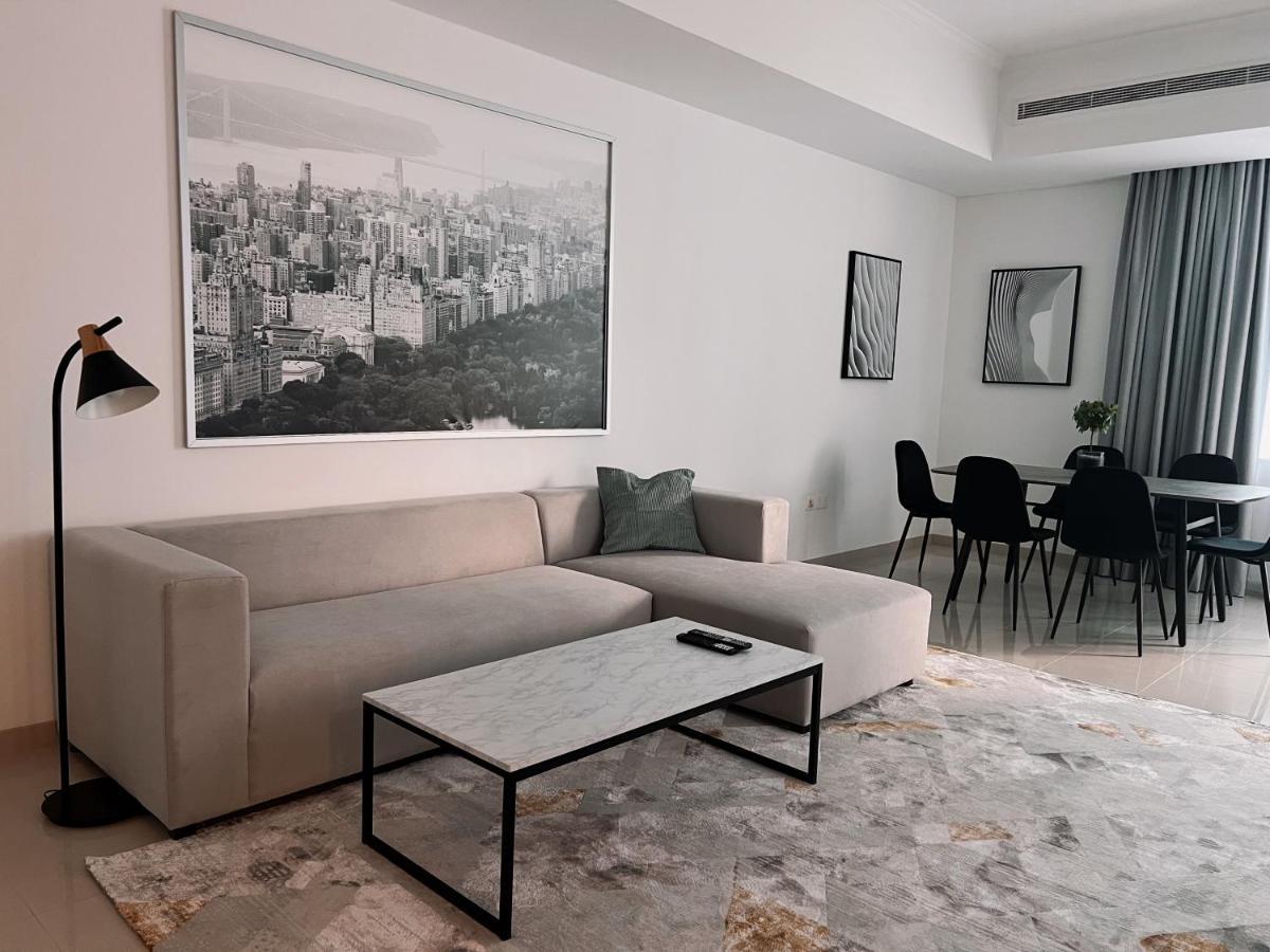 Stylish 2 Bdr In Marina & Beach Access Available * Dubai