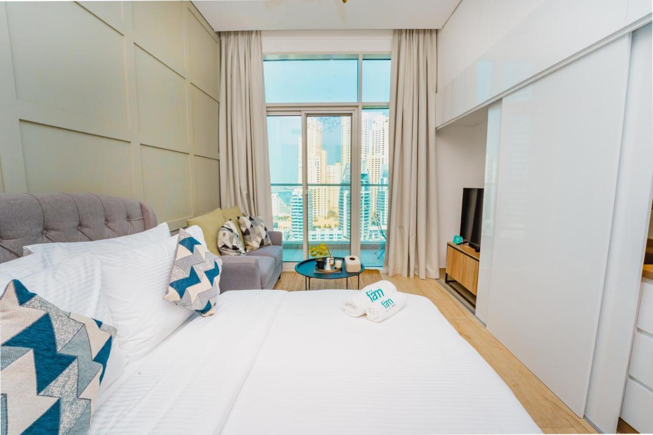 Fam Living - Marina Marvel - With Breathtaking Views In One Tower *