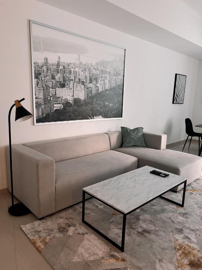 Stylish 2 Bdr In Marina & Beach Access Available * Dubai
