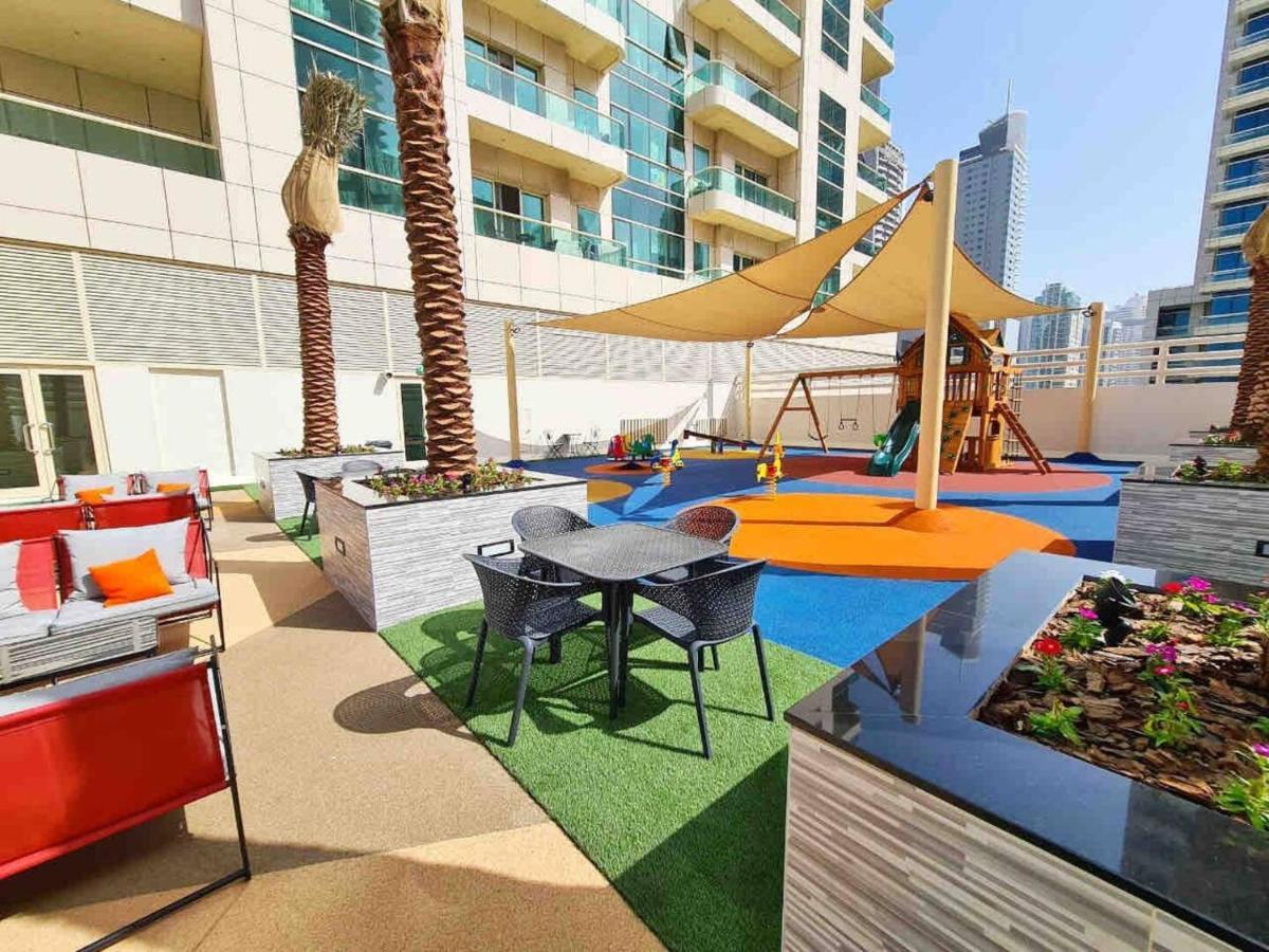 Appartement Lovely Eye & Sea View, 3 Mints To