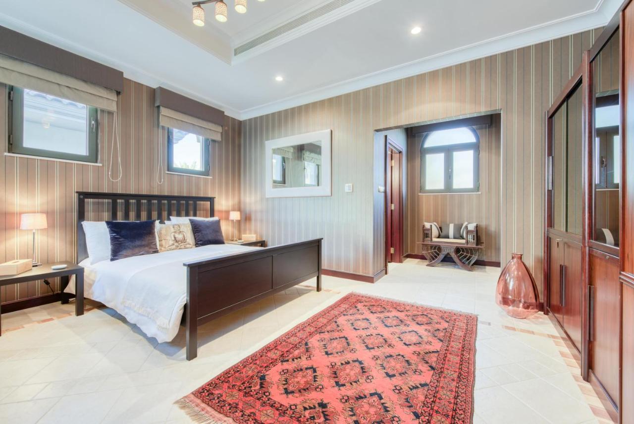 Maison Privee - Glamourous Beachfront On The Palm With Pool