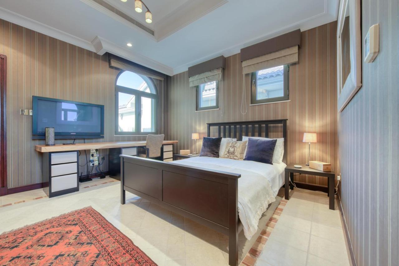 Maison Privee - Glamourous Beachfront On The Palm With Pool Pousada *