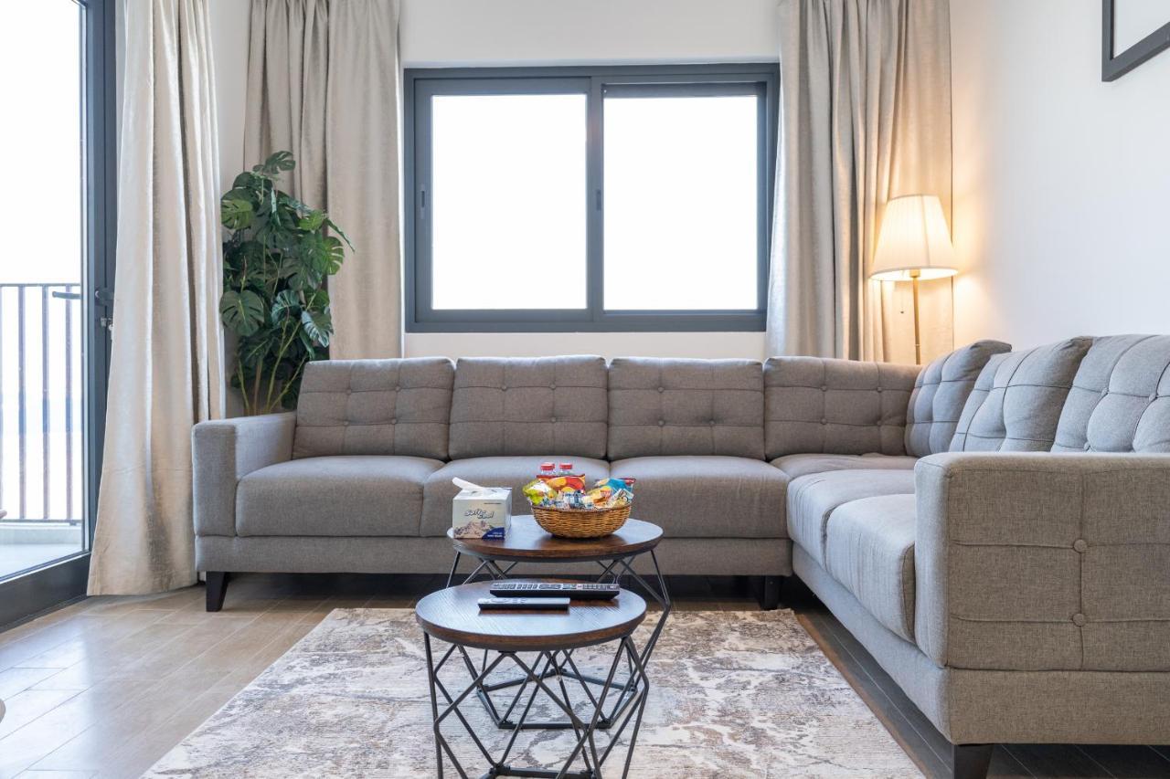 Appartement Trinity Homes - Luxury 2br With Modern Amenities, Near To Energy Metro Station *