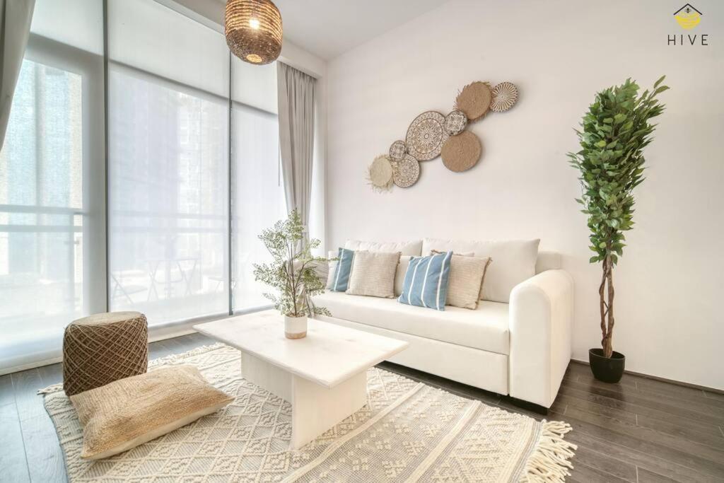 Appartement Beautiful 2 Bedroom In J8 Dubaï