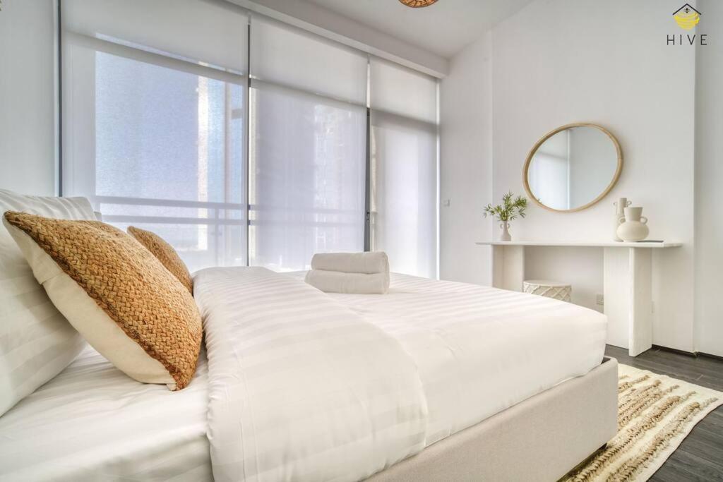 Appartement Beautiful 2 Bedroom In J8 Dubaï