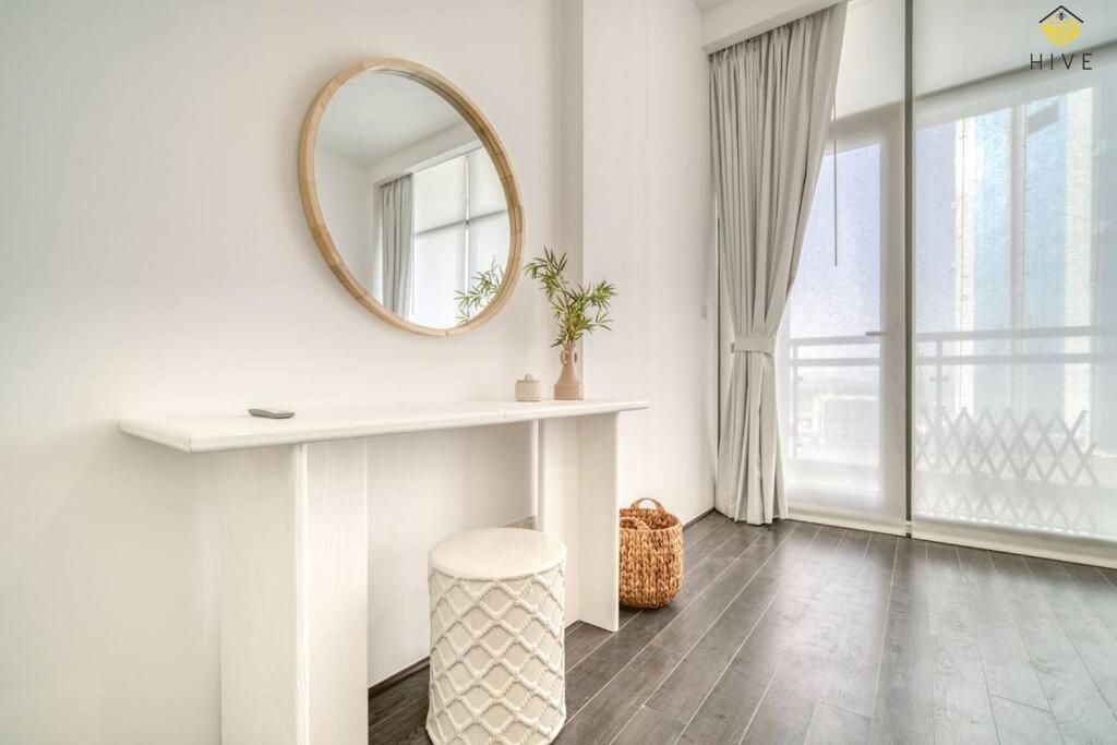 Beautiful 2 Bedroom In J8