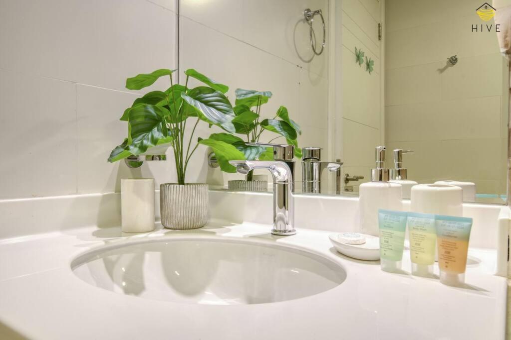 Appartement Beautiful 2 Bedroom In J8 *