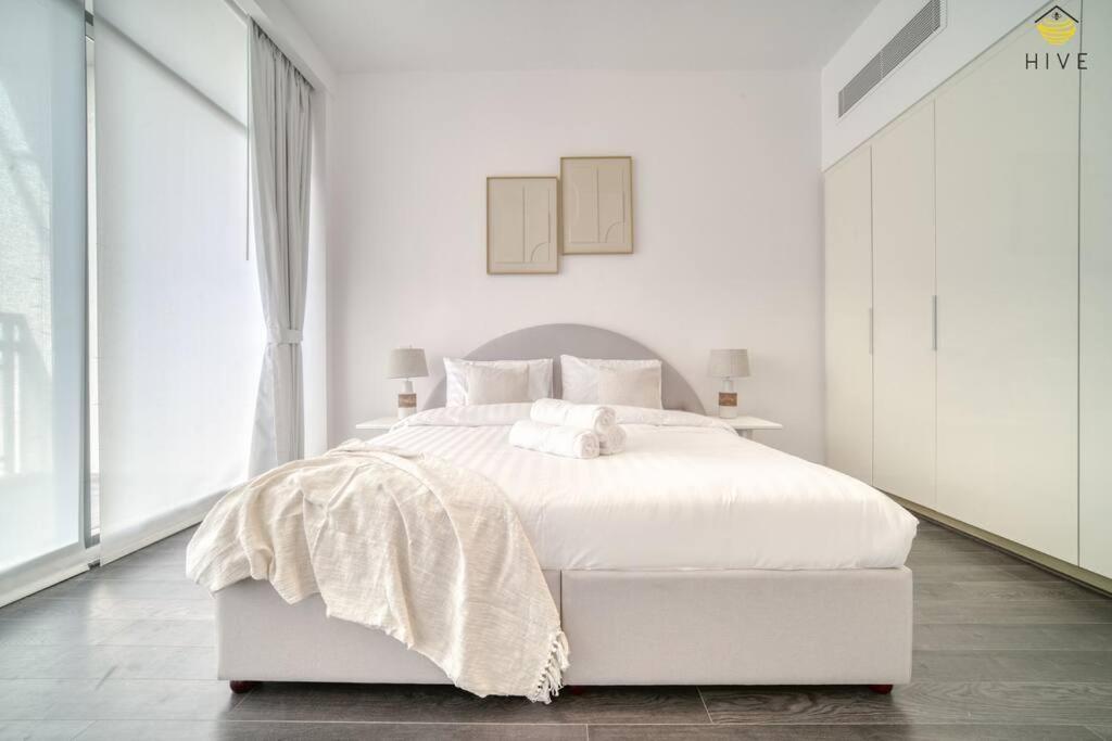 Beautiful 2 Bedroom In J8 Dubaï