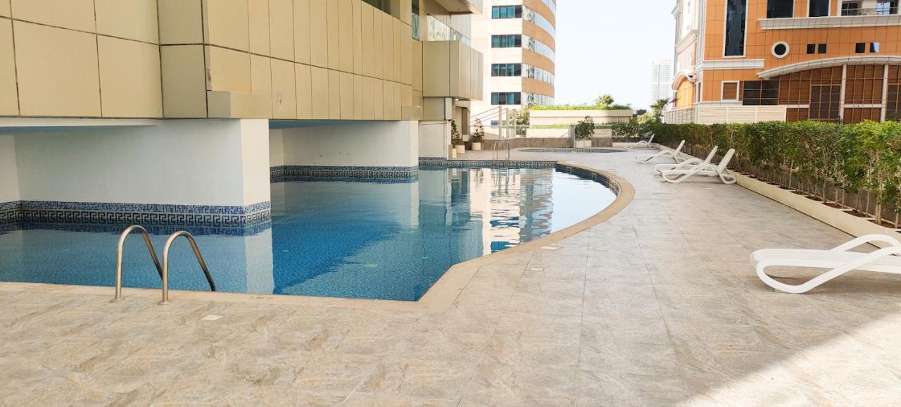 3 Bedroom In The Heart Of Marina Apartamento Dubái