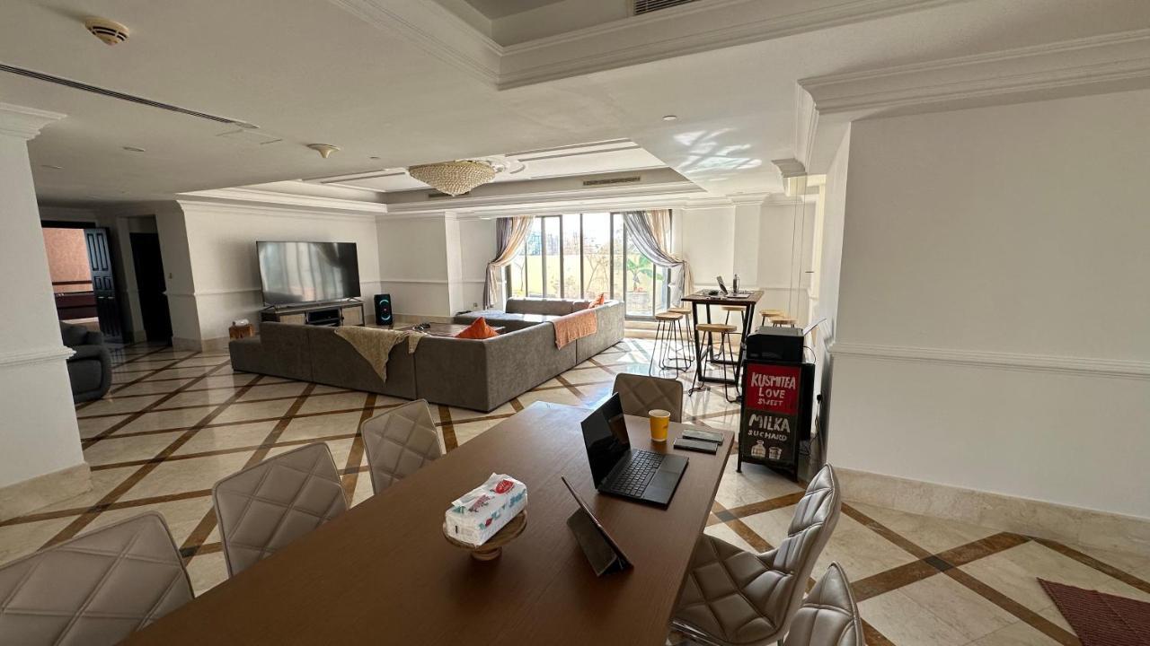 Ostello Neyar Beach Vibes - The Penthouse Dubai
