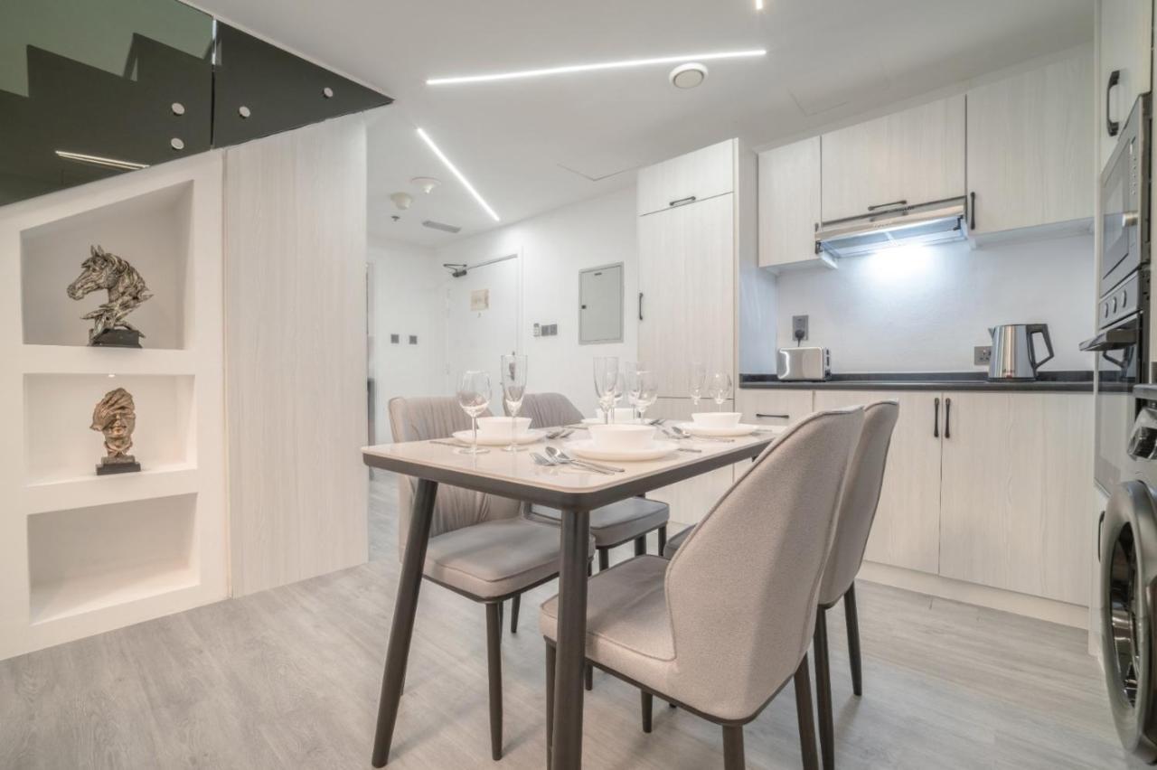 Luxury 5 Mins From The Palm Apartament