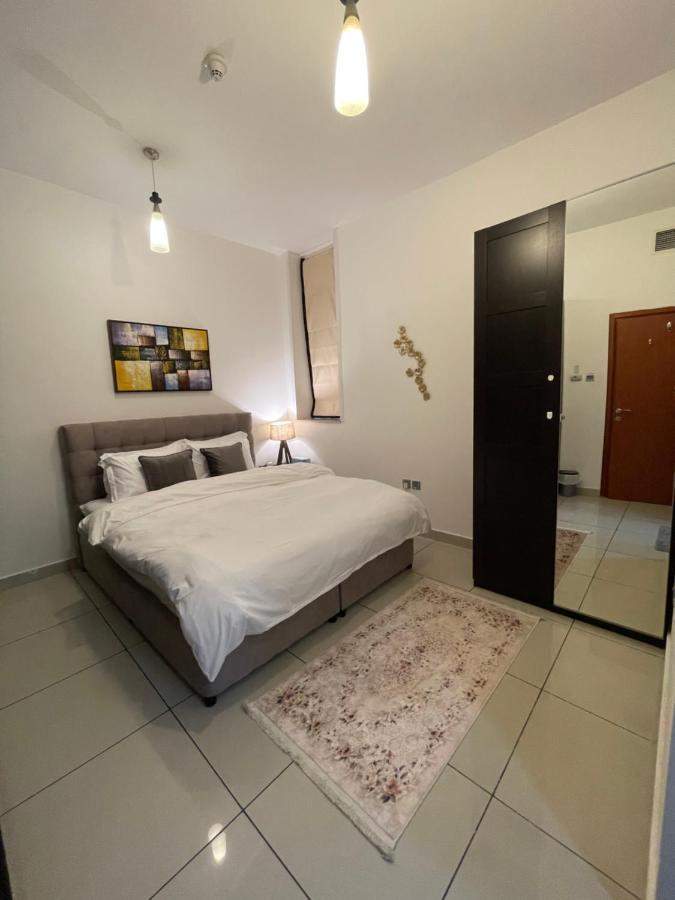 Apartment Sea View 1br - Marina Pinnacle Dubai