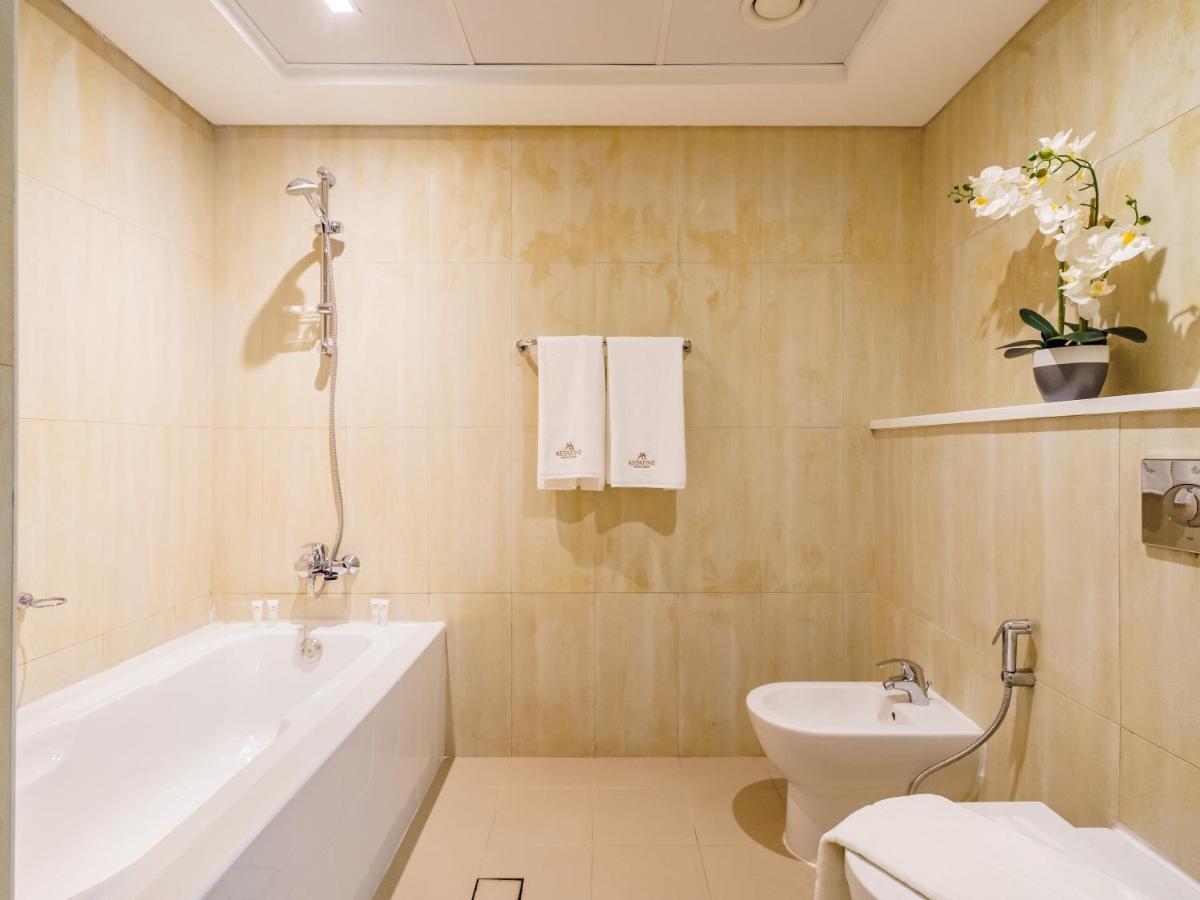 Appartement Beautifully Furnished 1br-dubai Eye View And Private Beach Access Dubaï
