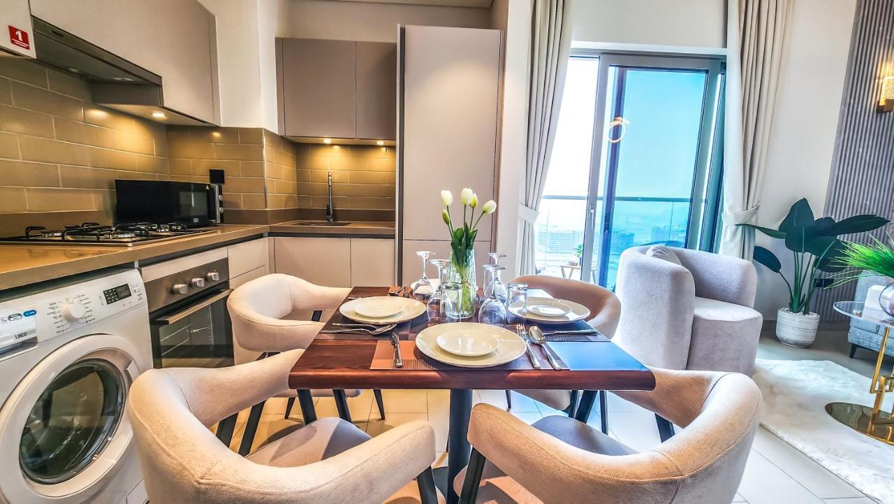 By Latinem Luxury 1br Cvr A2309 Near Burj Khalifa Lejlighed Dubai