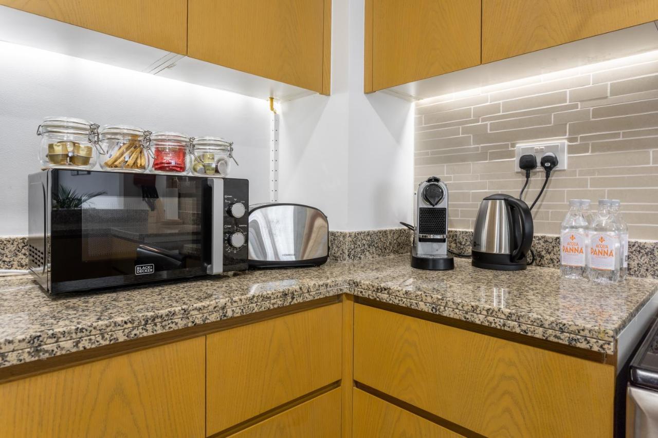 Waves - Chic With Skyline Views Apartamento *