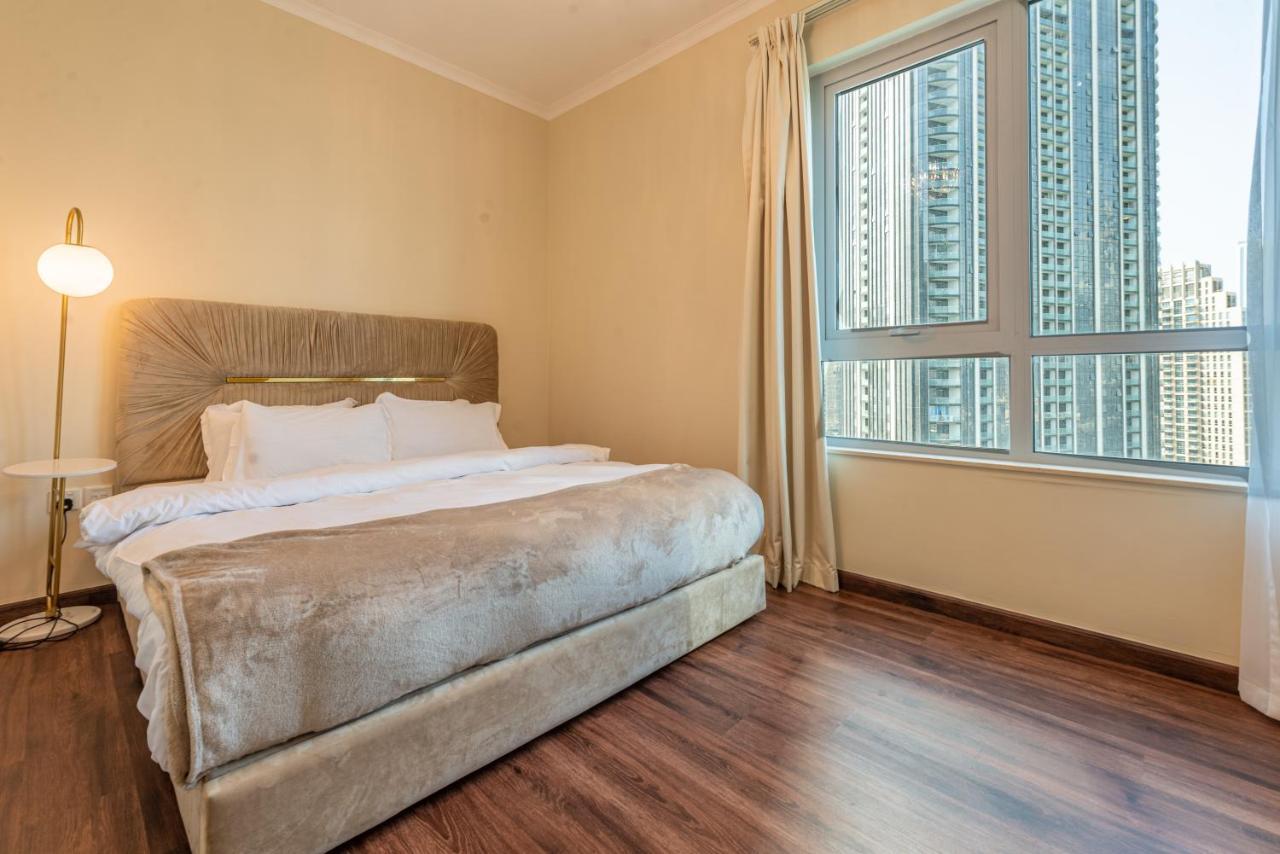 First Class 3br With Full Burj Khalifa View