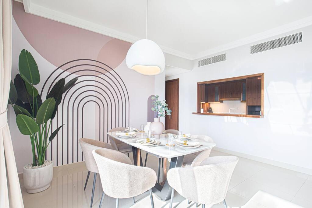 Magnificent Brand New Lux 3br With Burj/ Fnt View Dubái