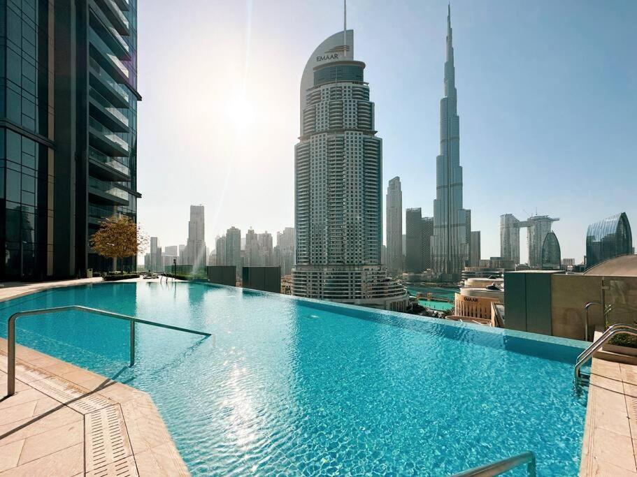 Magnificent Brand New Lux 3br With Burj/ Fnt View Apartamento Dubái