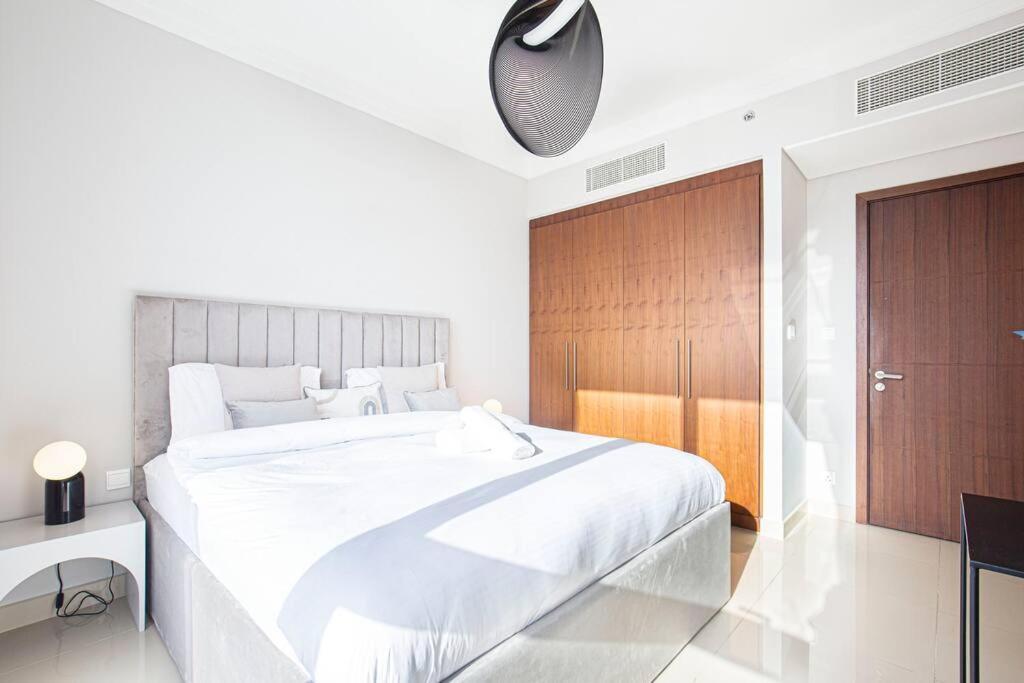 Magnificent Brand New Lux 3br With Burj/ Fnt View Apartamento