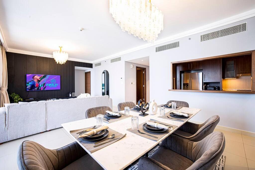 Magnificent Brand New Lux 3br Burj & Fountain View Dubái