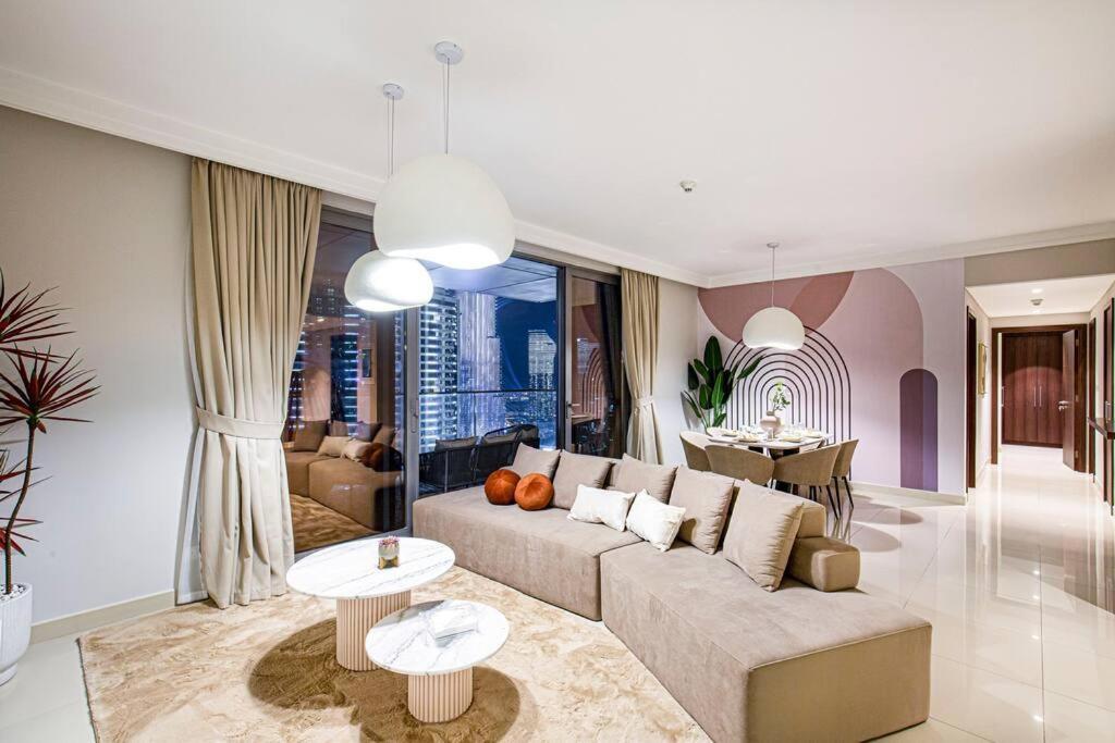 Magnificent Brand New Lux 3br With Burj/ Fnt View * Dubái