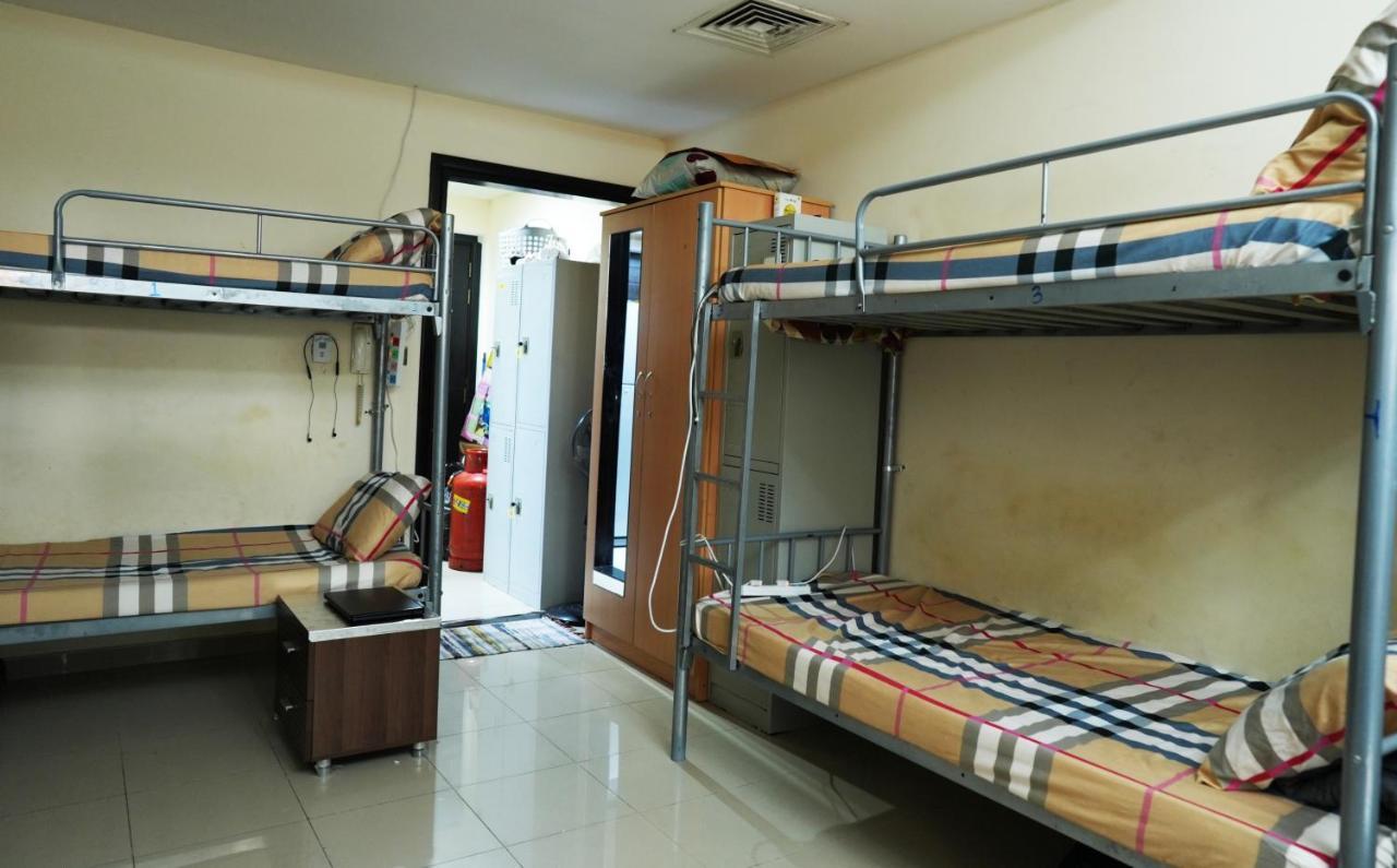 Hostal Decent 2 Boys Hostel Near Burjuman Metro Station *